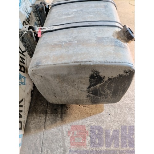 Бак топливный Iveco Stralis 258750 200*71*61 в сборе с кроншт-ми и топливозаборником (деф.) (596)-1