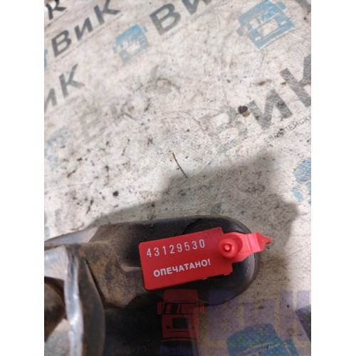 Кронштейн переднего стабилизатора Iveco Stralis 258750 (530)-2