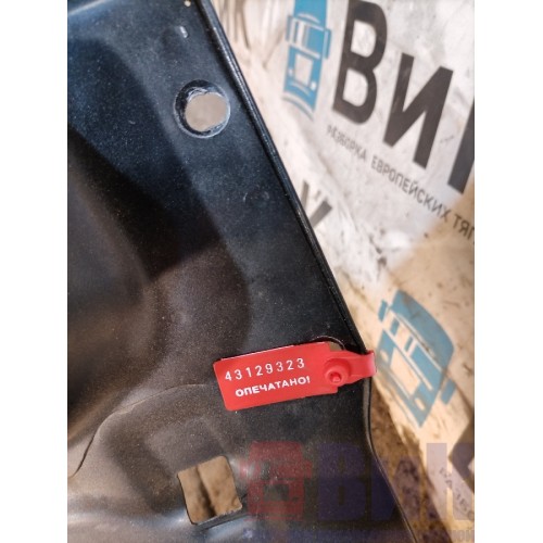 Кронштейн механизма стеклоподъемника Scania R420 274491 LH (323)-1