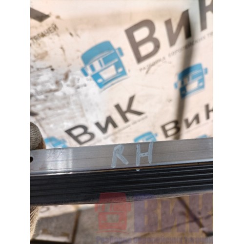 Рамка стекла двери Scania 5 178648 RH (992)-1