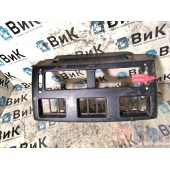 Накладка на торпедо (централ.часть под воздуховоды) DAF 105 961218 (954)