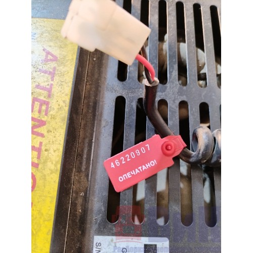 Холодильник DAF 105 961218 с деф. (907)-3