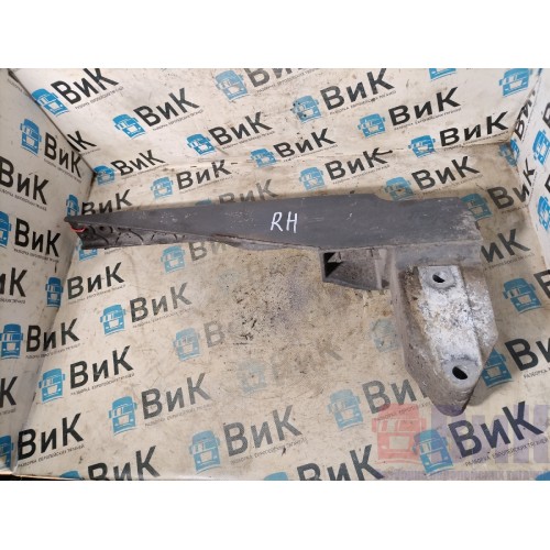 Кронштейн подножки Mercedes Actros MP3 617874 алюм. RH (857)