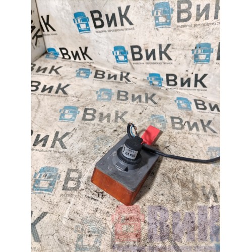 Повторитель поворота в сборе с патроном Mercedes Actros MP3 617874 LH (786)-1