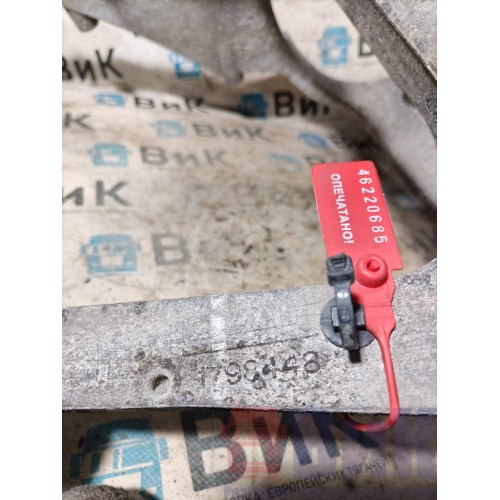 Кронштейн фары DAF 106 066636 LH (685)-2