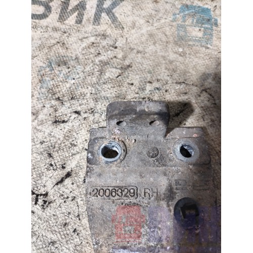 Кронштейн фары DAF 106 066636 RH (683)-2