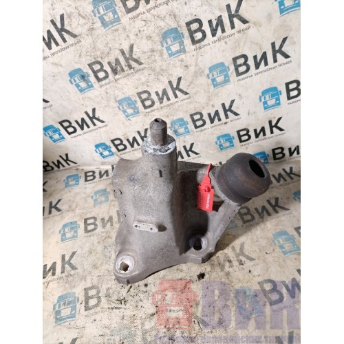 Кронштейн торсиона кабины Scania R440 335286 LH (321)