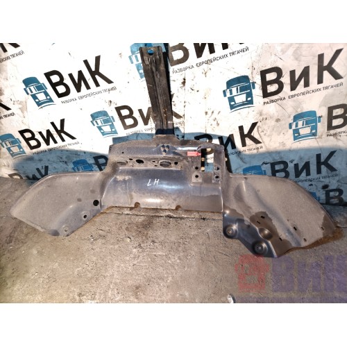 Локер Scania R440 335286 центральный LH (281)