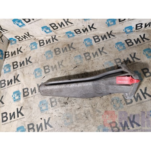 Кронштейн радиатора Scania R440 335286 (221)