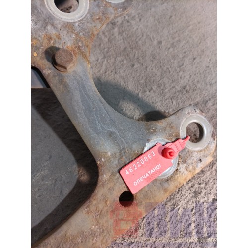 Кронштейн подножки решетки радиатора DAF 106 066636 в сборе (063)-4