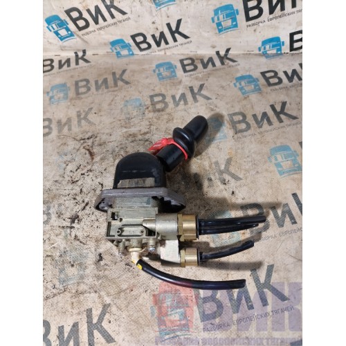 Кран ручного тормоза Renault Premium 013647 (681)