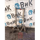 Кронштейн фары DAF 105 976058 ориг. с деф. RH (593) 