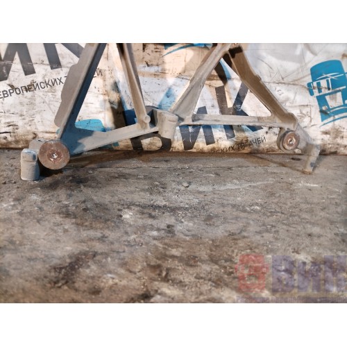 Кронштейн фары DAF 105 976058 ориг. с деф. RH (593) -4