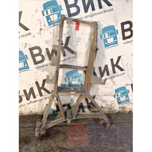 Кронштейн фары DAF 105 976058 ориг. с деф. RH (593) -1