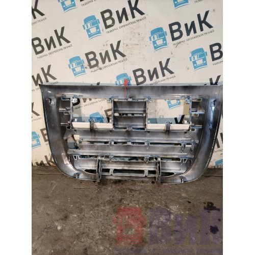 Решетка радиатора DAF 105 976058 неориг. с деф. (595)-1