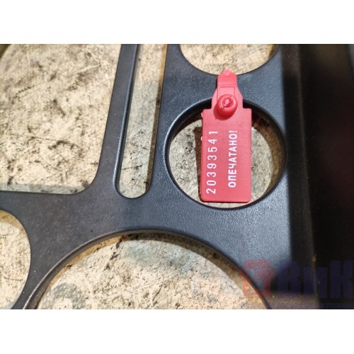 Накладка на панель приборов DAF 105 976058 (541)-1