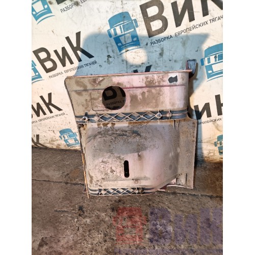 Подножка нижняя Renault Premium 013647 двойная деф. LH (385)-1