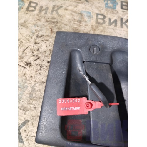 Ручка открывания двери Renault Premium 013647 наружняя с ключом RH (302)-3