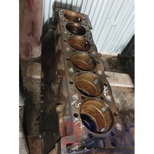 Блок цилиндров двигателя MAN D2066 LF27 962068 без заглушки с деф. (624)-2