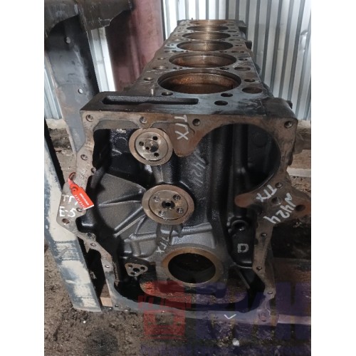 Блок цилиндров двигателя MAN D2066 LF27 962068 без заглушки с деф. (624)-11