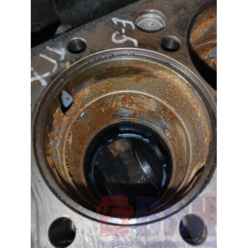 Блок цилиндров двигателя MAN D2066 LF27 962068 без заглушки с деф. (624)-14