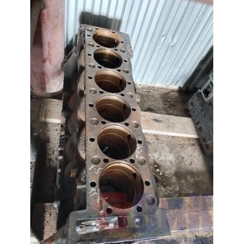 Блок цилиндров двигателя MAN D2066 LF27 962068 без заглушки с деф. (624)-9