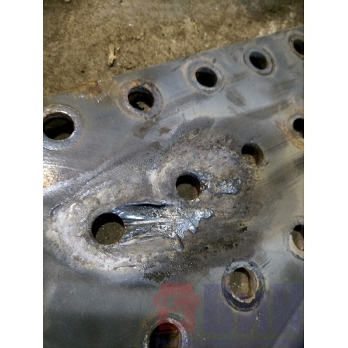 Траверса Volvo FH 13 659084 задняя с деф. (101)-4