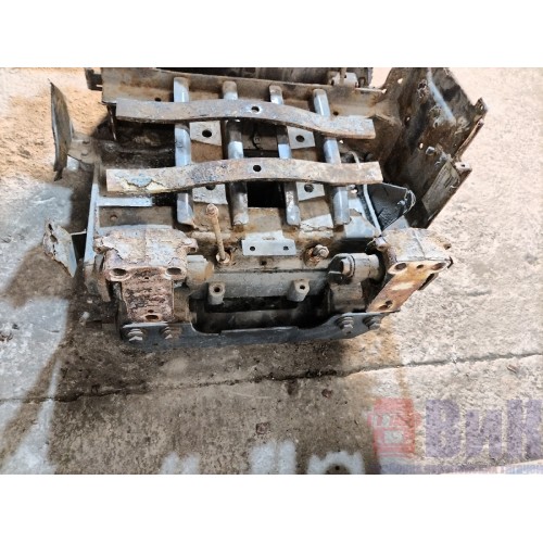 Ящик АКБ Volvo FH 13 659084 в сборе (103)-4