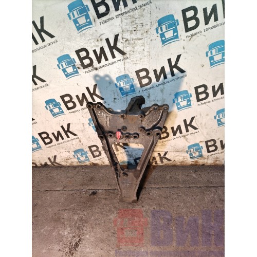 Кронштейн реактивной тяги (бугель) Mercedes Actros MP3 617874 LH (046)