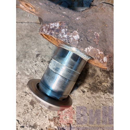 Цапфа (кулак поворотный) Mercedes Actros MP3 617874 (блок подшип.) RH (060)-1