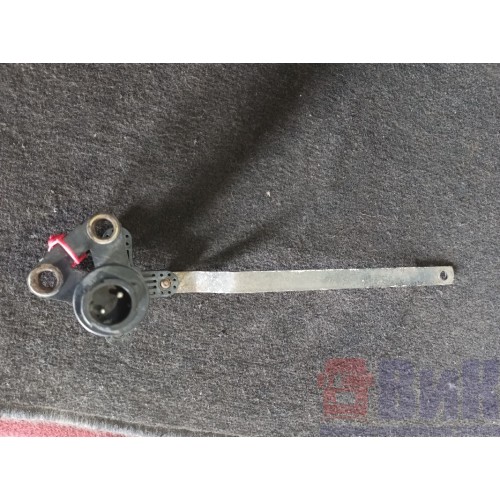 Кран уровня пола Iveco Stralis 258750 с тягой (200)-4