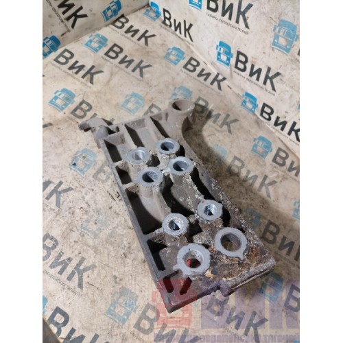 Кронштейн бампера DAF 105 785813 LH (368)-2