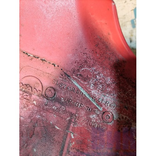 Накладка внешняя (наружняя) на лобовое стекло MAN TGA ш.к. в.к. RH (908)-2