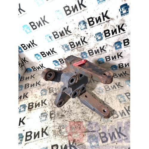 Кронштейн буксировочного крюка DAF 105 011299 (653)