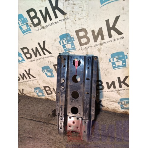 Кронштейн крыла переднего MAN TGX 052290 (744)-2