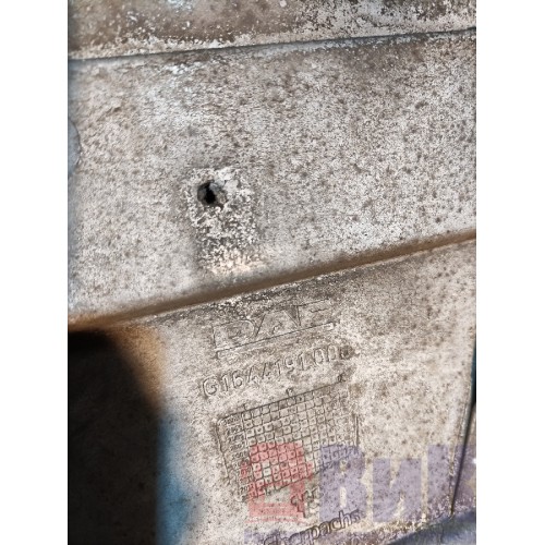 Капот DAF 105 015999 в сборе с замками, газовыми упорами, жабо (974)-2