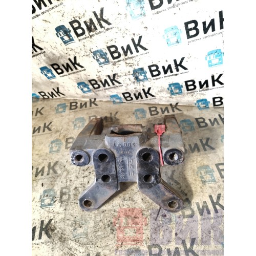 Кронштейн буксировочного крюка DAF 105 004769 (775)-3