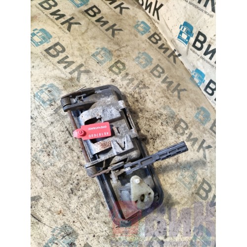 Ручка открывания двери Volvo FH 12 363433 наружняя RH (деф.) (680)-1