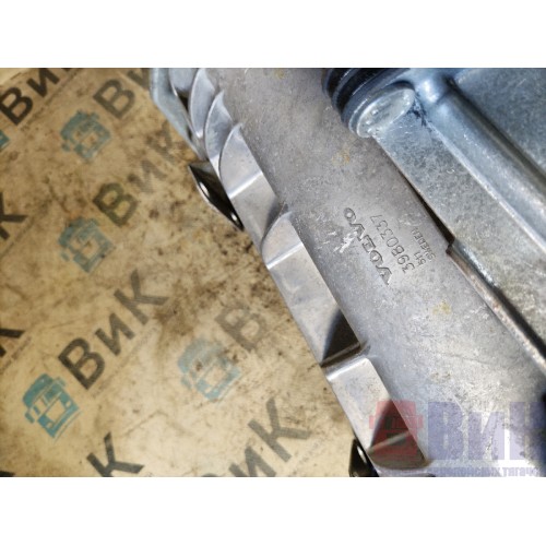 Кронштейн рулевой колонки Volvo FH 12 363433 с регулировочными пластинами (673)-3