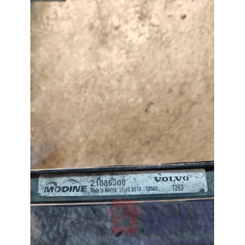 Радиатор кондиционера Volvo FH 13 678912 (623)-3