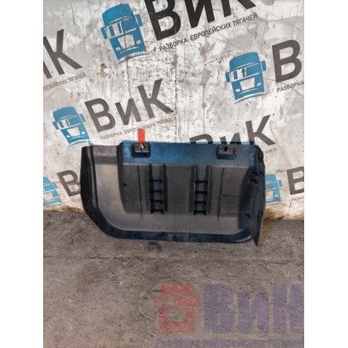 Крышка АКБ Volvo FH 13 678912 (373)-1