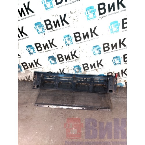Кронштейн решетки радиатора Volvo FH 13 678912 в сборе (361)