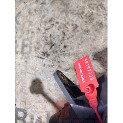 Кран уровня пола Volvo FH 13 678912 (335)-3