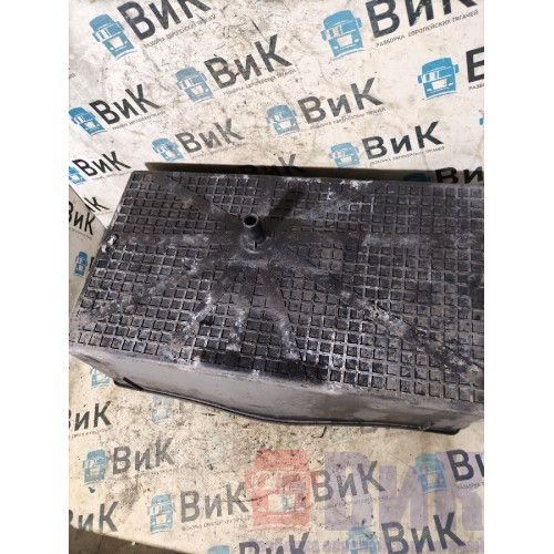 Ящик АКБ Volvo FH 13 678912 пластиковый (484)-2