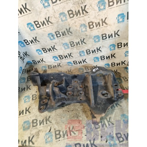 Кронштейн буксировочного крюка Volvo FH 13 678912 RH (239)