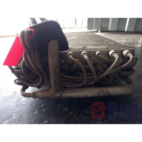 Испаритель кондиционера Volvo FH 12 с клапаном (без термостата) (361) -3