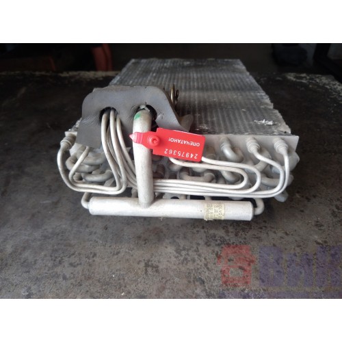 Испаритель кондиционера Volvo FH 12 с клапаном (без термостата) (362) -2