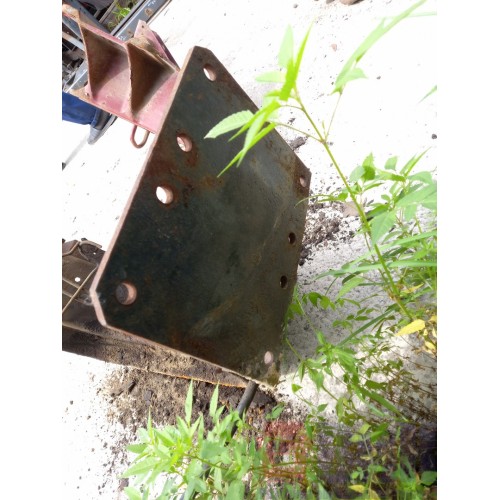 Траверса Renault Mack передняя (кронштейн двигателя) (974)-5