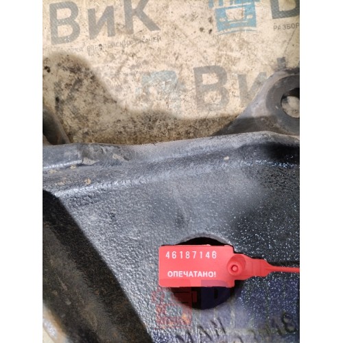 Кронштейн усилителя бампера 3 уха MAN TGX 635933 RH (146)-2