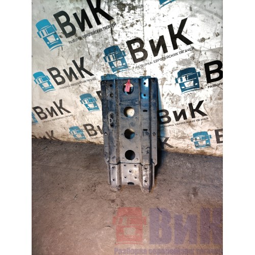 Кронштейн крыла переднего MAN TGX 635933 под кабину (114)